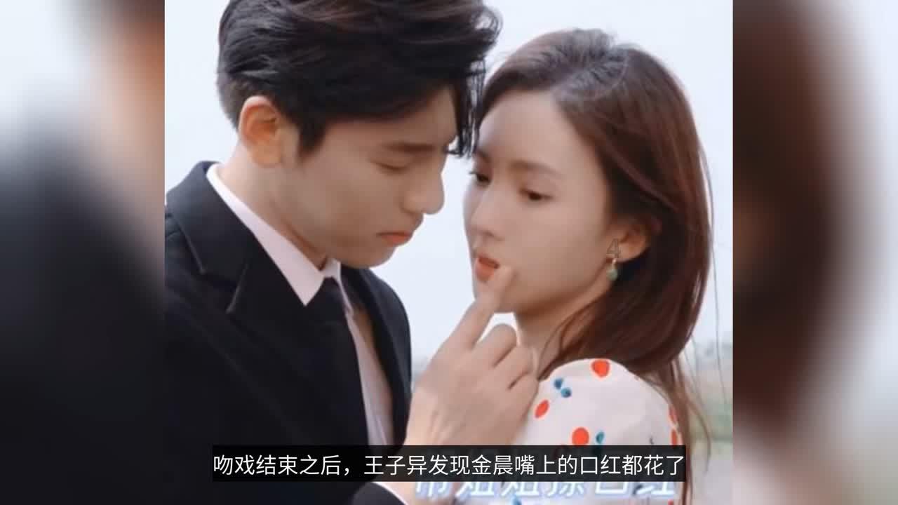 消除校园周边安全隐患,街道架“云梯”拆除高空欲坠晾衣架